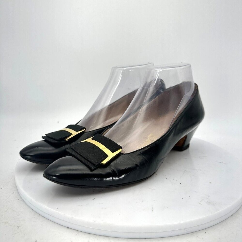 Salvatore Ferragamo Women Size 8.5 AAAA Black Leather Slip On Medium Heel Pump